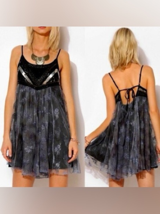 Ecote Dresses & Skirts - Ecoté urban outfitters Black Sequin Bodice Floral Mesh Slip Dress